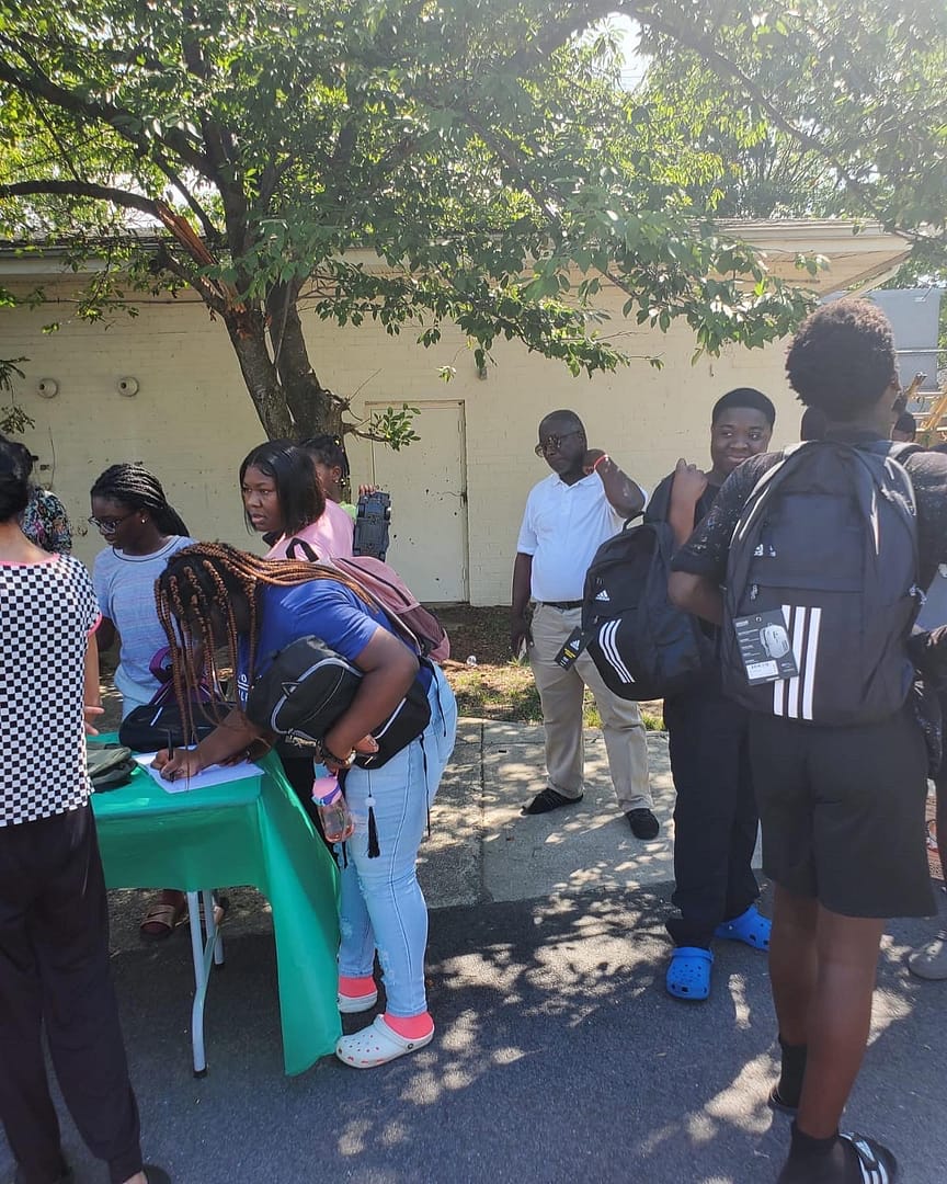 back2SchoolDrive parents signing up